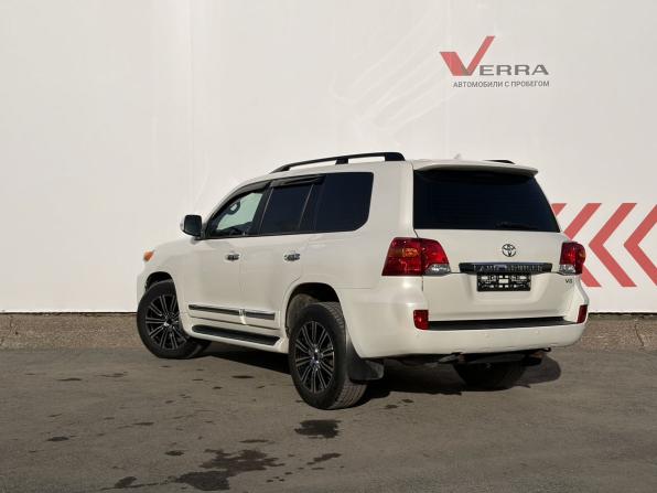 Toyota Land Cruiser 200 Series Рестайлинг 1 с пробегом 2014 года, цена 3 890 000 рублей, 219338 км, внедорожник, Автокод Объявления