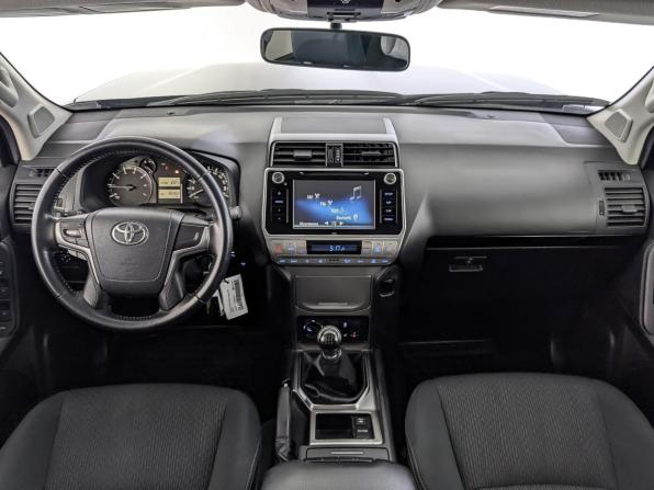 Toyota Land Cruiser Prado 150 Series Рестайлинг 2 с пробегом 2018 года, цена 4 350 000 рублей, 84348 км, внедорожник, Автокод Объявления