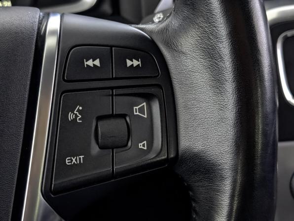 Volvo S60 Cross Country с пробегом 2018 года, цена 2 480 000 рублей, 138585 км, седан, Автокод Объявления