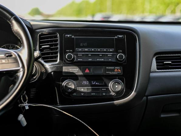 Mitsubishi Outlander III Рестайлинг 2 с пробегом 2016 года, цена 1 480 000 рублей, 260009 км, внедорожник, Автокод Объявления