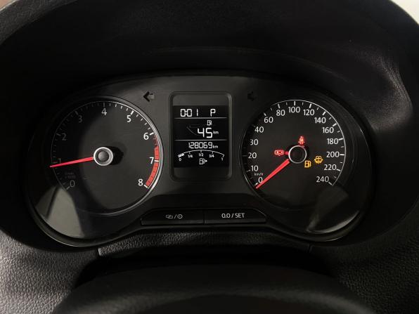 Volkswagen Polo V Рестайлинг с пробегом 2020 года, цена 1 290 000 рублей, 128066 км, седан, Автокод Объявления