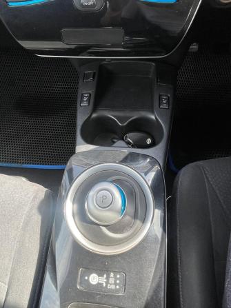 Nissan Leaf I (ZE0/AZE0) с пробегом 2013 года, цена 950 000 рублей, 84000 км, хэтчбек, Автокод Объявления