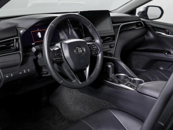 Toyota Camry VIII (XV70) Рестайлинг с пробегом 2023 года, цена 3 725 000 рублей, 35553 км, седан, Автокод Объявления