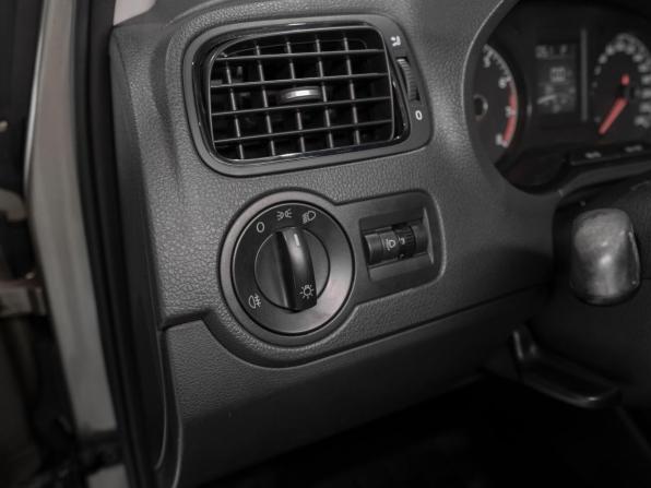 Volkswagen Polo V Рестайлинг с пробегом 2017 года, цена 1 145 000 рублей, 97111 км, седан, Автокод Объявления