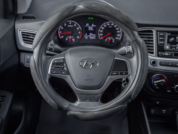 Hyundai Solaris II Рестайлинг с пробегом 2020 года, цена 1 605 000 рублей, 102000 км, седан, Автокод Объявления