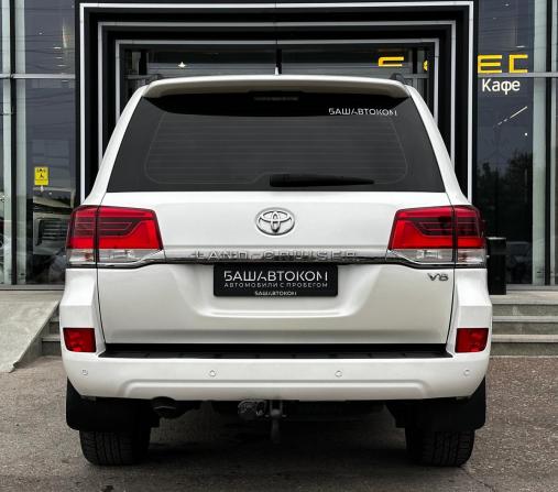 Toyota Land Cruiser 200 Series Рестайлинг 2 с пробегом 2016 года, цена 5 350 000 рублей, 160377 км, внедорожник, Автокод Объявления
