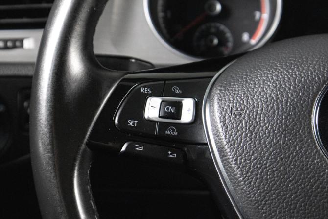 Volkswagen Golf VII с пробегом 2013 года, цена 1 069 000 рублей, 93331 км, универсал, Автокод Объявления