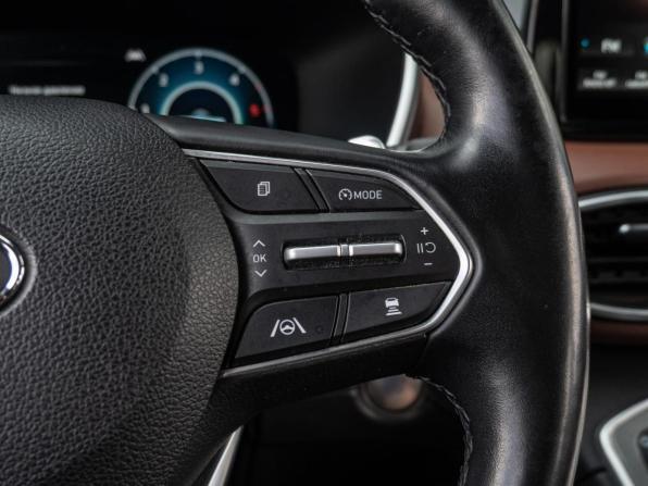 Hyundai Santa Fe IV Рестайлинг с пробегом 2021 года, цена 4 150 000 рублей, 88450 км, внедорожник, Автокод Объявления