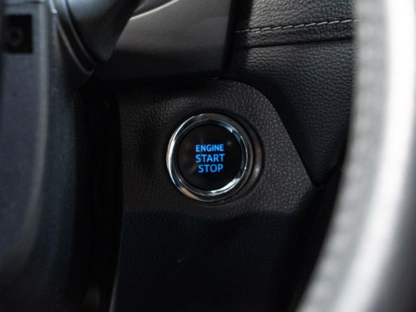 Toyota RAV4 V (XA50) с пробегом 2021 года, цена 3 199 000 рублей, 132715 км, внедорожник, Автокод Объявления