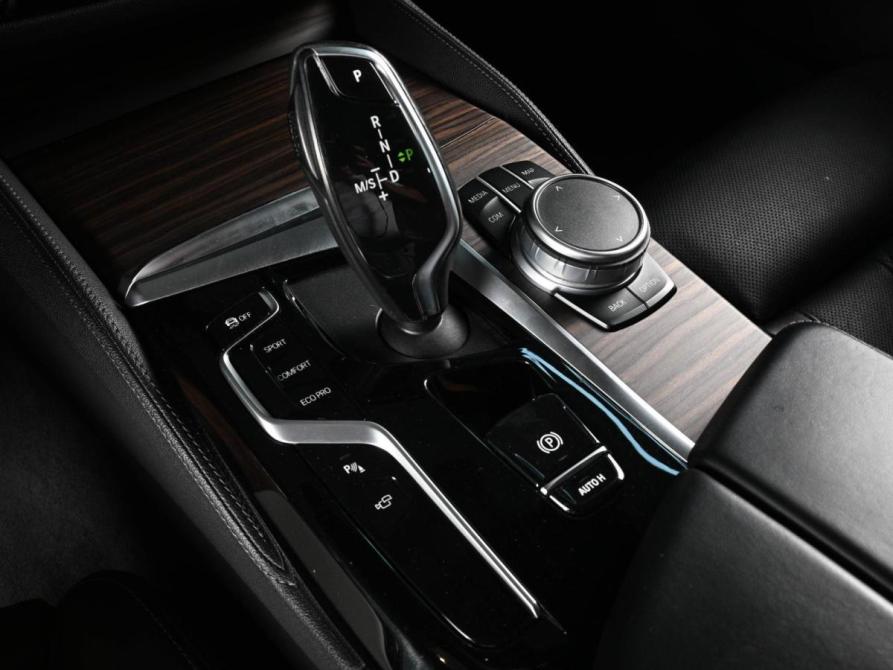 BMW 5 серии VII (G30/G31/G38) Рестайлинг Ростов-на-Дону  - изображение 19