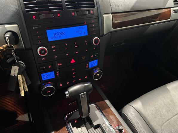 Volkswagen Touareg I Рестайлинг с пробегом 2008 года, цена 1 315 000 рублей, 165000 км, внедорожник, Автокод Объявления
