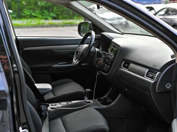 Mitsubishi Outlander III Рестайлинг с пробегом 2015 года, цена 1 314 000 рублей, 250743 км, внедорожник, Автокод Объявления