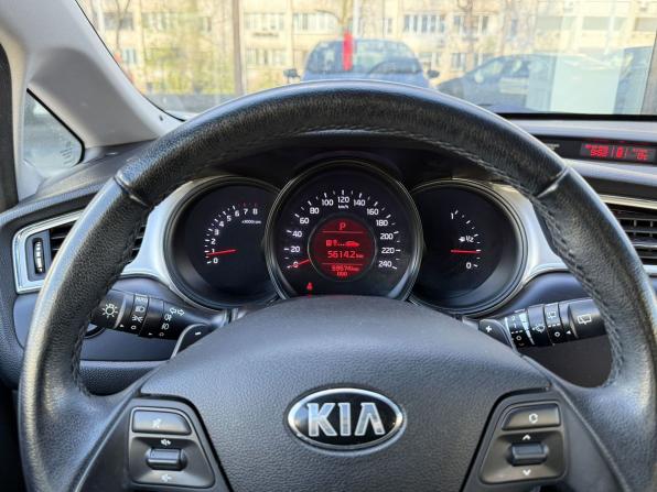 Kia Ceed II Рестайлинг с пробегом 2017 года, цена 1 524 000 рублей, 59573 км, хэтчбек, Автокод Объявления