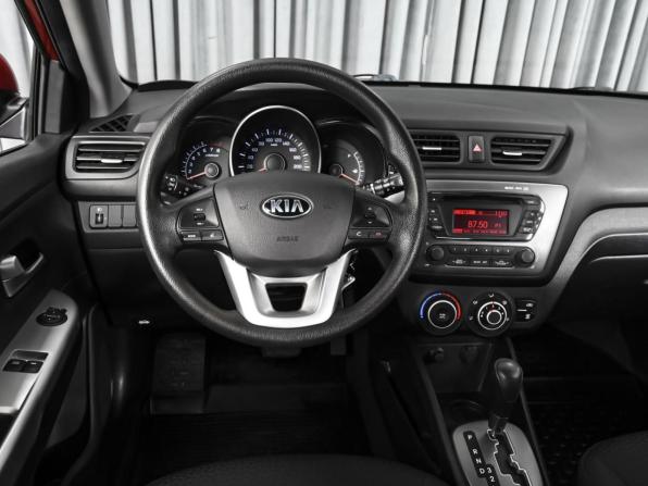 Kia Rio III с пробегом 2013 года, цена 1 060 000 рублей, 59983 км, хэтчбек, Автокод Объявления