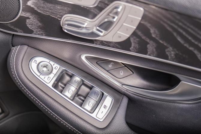 Mercedes-Benz C-Класс IV (W205) Рестайлинг с пробегом 2019 года, цена 2 699 000 рублей, 78000 км, седан, Автокод Объявления