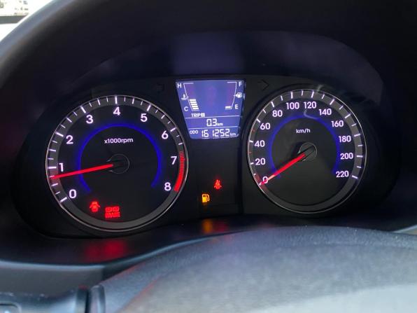 Hyundai Solaris I с пробегом 2013 года, цена 749 000 рублей, 161252 км, седан, Автокод Объявления