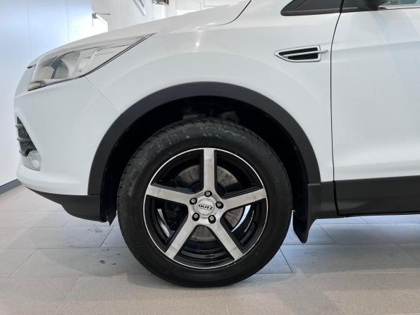 Ford Kuga II с пробегом 2015 года, цена 1 470 000 рублей, 111316 км, внедорожник, Автокод Объявления
