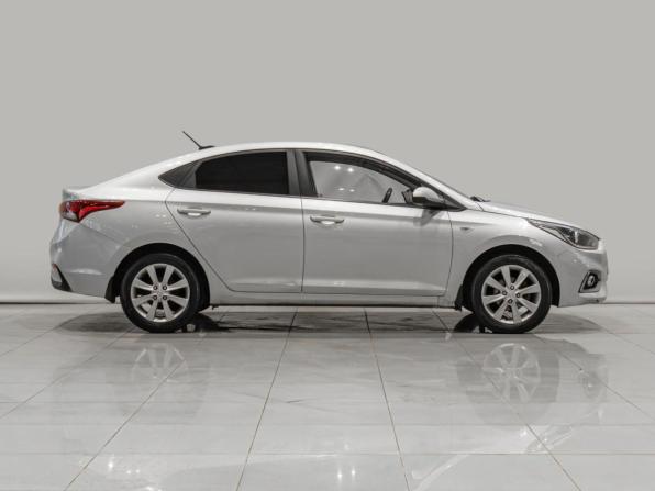 Hyundai Solaris II с пробегом 2018 года, цена 1 350 000 рублей, 161332 км, седан, Автокод Объявления