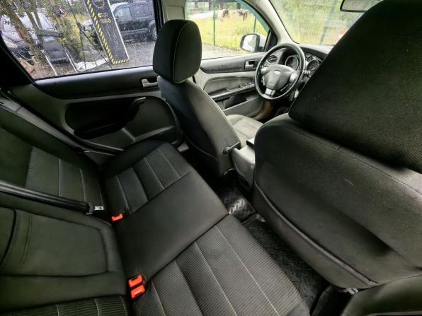 Ford Focus II Рестайлинг с пробегом 2010 года, цена 279 000 рублей, 398559 км, универсал, Автокод Объявления