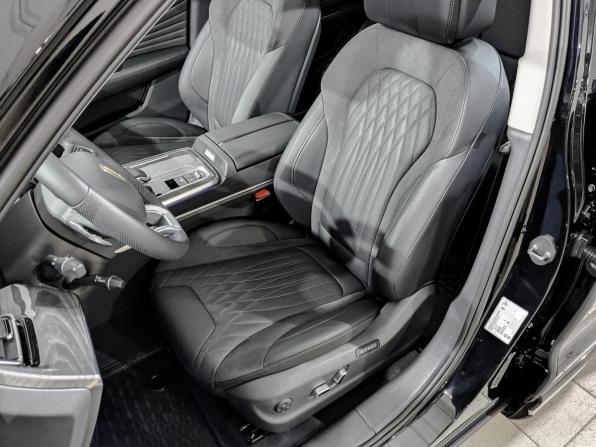 Hongqi HS5 I Рестайлинг с пробегом 2025 года, цена 3 850 000 рублей, 7082 км, внедорожник, Автокод Объявления