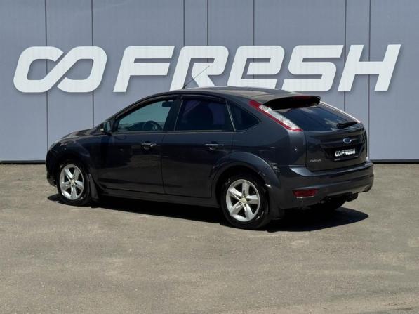 Ford Focus II Рестайлинг с пробегом 2010 года, цена 679 000 рублей, 216143 км, хэтчбек, Автокод Объявления