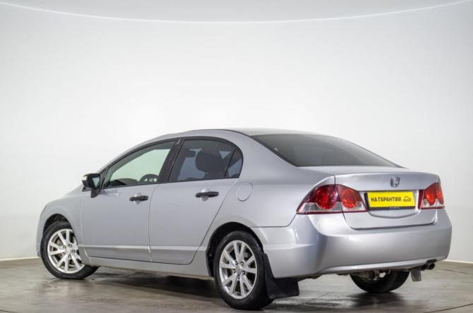 Honda Civic VIII с пробегом 2007 года, цена 649 000 рублей, 320000 км, хэтчбек, Автокод Объявления