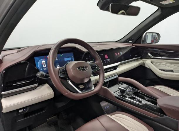 Geely Monjaro I с пробегом 2023 года, цена 3 395 000 рублей, 49039 км, внедорожник, Автокод Объявления