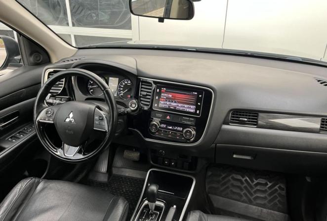 Mitsubishi Outlander III Рестайлинг 2 с пробегом 2018 года, цена 2 050 000 рублей, 147311 км, внедорожник, Автокод Объявления