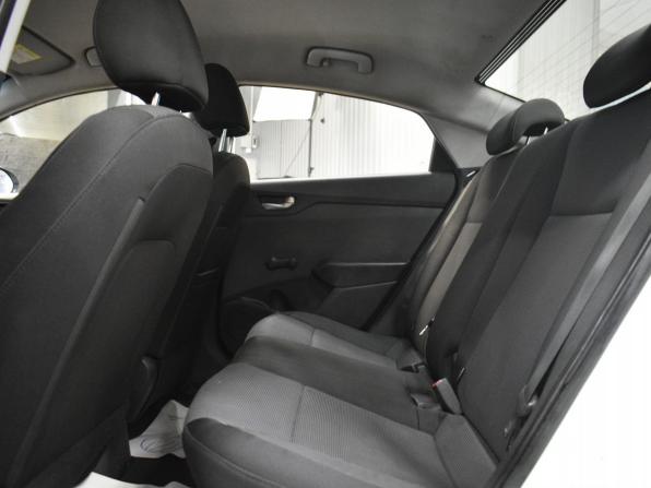 Hyundai Solaris II с пробегом 2017 года, цена 779 000 рублей, 288312 км, седан, Автокод Объявления