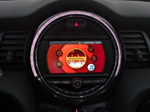 Mini Hatch III (F55/F56) Рестайлинг с пробегом 2019 года, цена 1 950 000 рублей, 42925 км, хэтчбек, Автокод Объявления