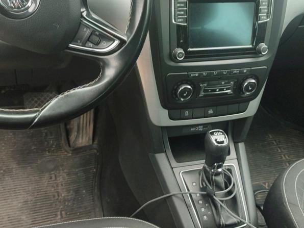 Skoda Yeti I Рестайлинг с пробегом 2016 года, цена 1 350 000 рублей, 159000 км, внедорожник, Автокод Объявления