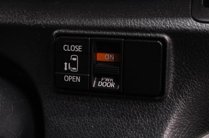 Toyota Sienta I Рестайлинг 1 с пробегом 2019 года, цена 1 549 000 рублей, 109000 км, компактвэн, Автокод Объявления