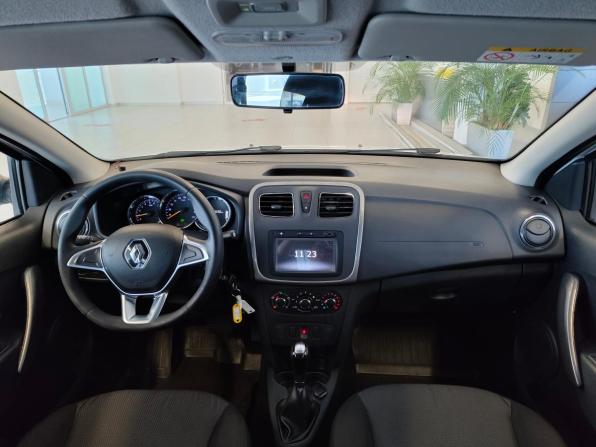 Renault Logan II Рестайлинг с пробегом 2019 года, цена 950 000 рублей, 125690 км, седан, Автокод Объявления