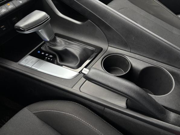 Hyundai Elantra VII (CN7) с пробегом 2021 года, цена 2 111 000 рублей, 51829 км, седан, Автокод Объявления
