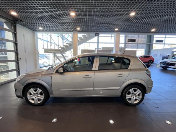 Opel Astra H Рестайлинг с пробегом 2009 года, цена 266 000 рублей, 257630 км, хэтчбек, Автокод Объявления