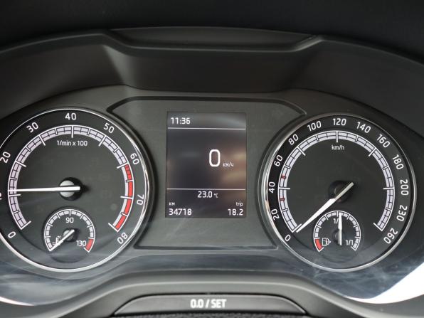 Skoda Karoq I с пробегом 2021 года, цена 2 399 000 рублей, 34717 км, внедорожник, Автокод Объявления