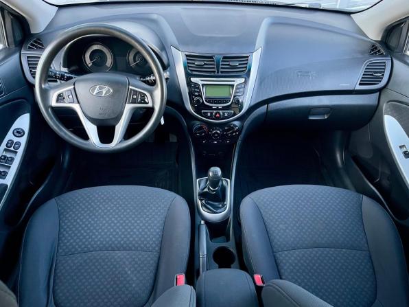 Hyundai Solaris I с пробегом 2011 года, цена 645 000 рублей, 142000 км, седан, Автокод Объявления