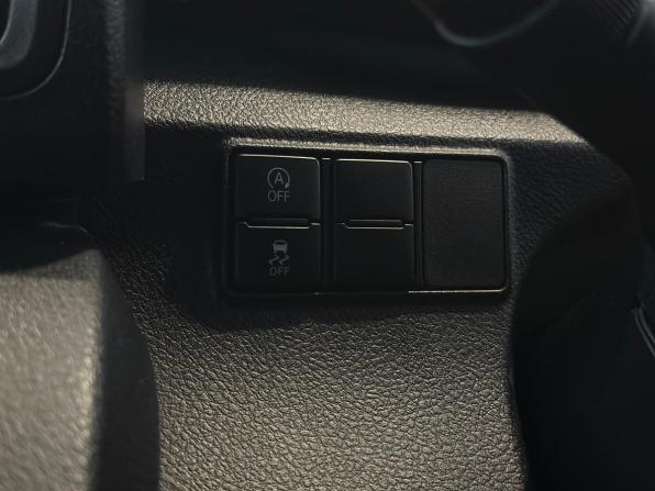 Toyota Sienta II с пробегом 2018 года, цена 1 260 000 рублей, 102950 км, минивэн, Автокод Объявления