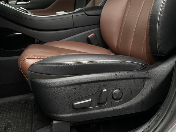 Hyundai Santa Fe IV Рестайлинг с пробегом 2021 года, цена 3 639 000 рублей, 83982 км, внедорожник, Автокод Объявления