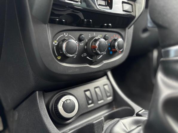 Renault Duster I Рестайлинг с пробегом 2019 года, цена 1 330 000 рублей, 165814 км, внедорожник, Автокод Объявления
