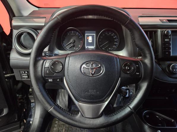 Toyota RAV4 IV (XA40) Рестайлинг с пробегом 2017 года, цена 2 120 000 рублей, 136000 км, внедорожник, Автокод Объявления