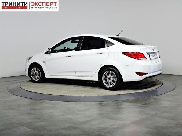 Hyundai Solaris I Рестайлинг с пробегом 2015 года, цена 998 000 рублей, 220258 км, седан, Автокод Объявления