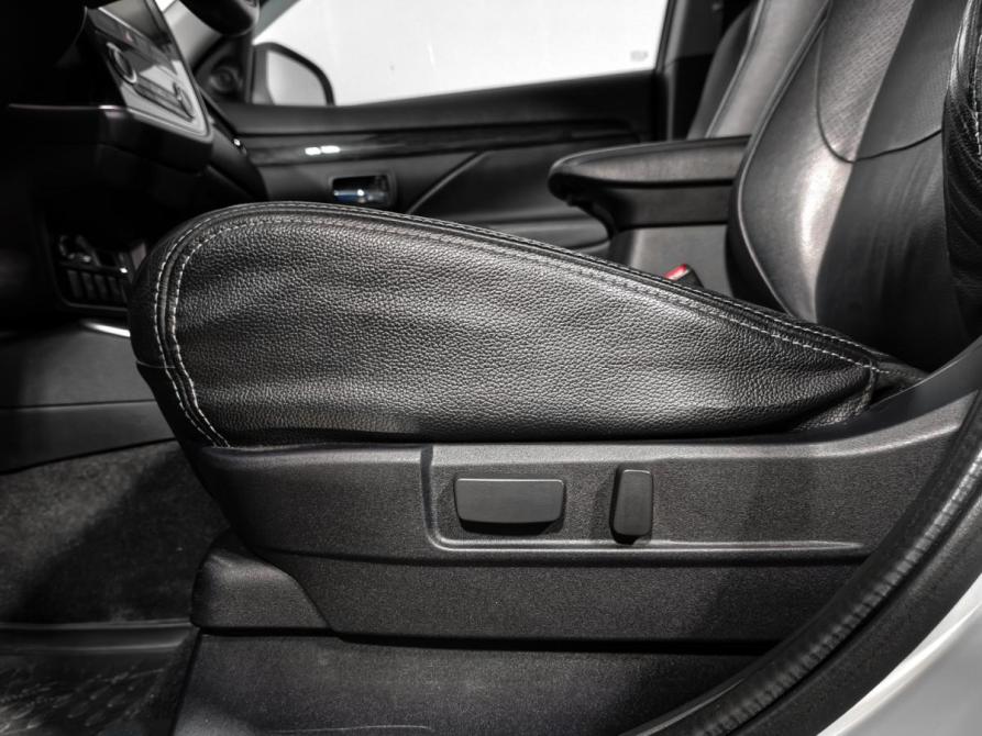 Mitsubishi Outlander III Рестайлинг 2 Санкт-Петербург  - изображение 12