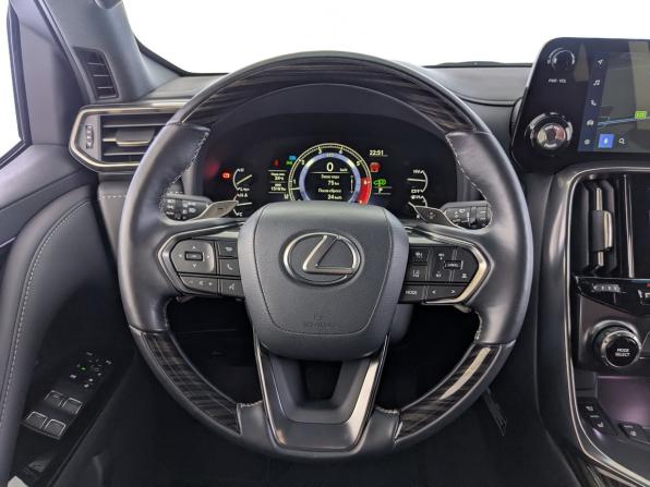 Lexus LX IV с пробегом 2025 года, цена 19 500 000 рублей, 15160 км, внедорожник, Автокод Объявления