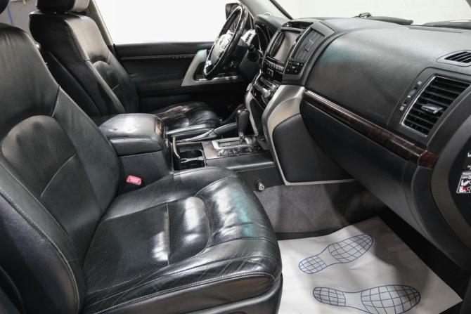 Toyota Land Cruiser 200 Series Рестайлинг 1 с пробегом 2012 года, цена 3 469 000 рублей, 273000 км, внедорожник, Автокод Объявления