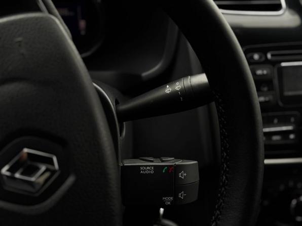 Renault Logan II с пробегом 2015 года, цена 479 000 рублей, 331986 км, седан, Автокод Объявления