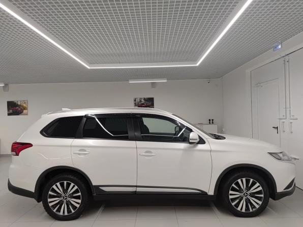 Mitsubishi Outlander III Рестайлинг 3 с пробегом 2019 года, цена 1 847 000 рублей, 229659 км, внедорожник, Автокод Объявления