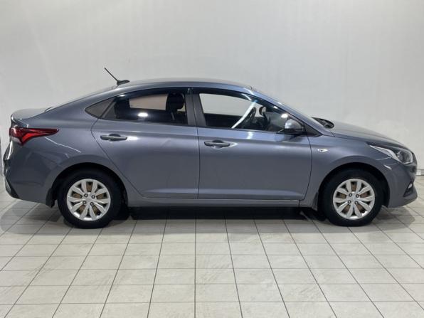Hyundai Solaris II с пробегом 2018 года, цена 1 425 500 рублей, 141576 км, седан, Автокод Объявления