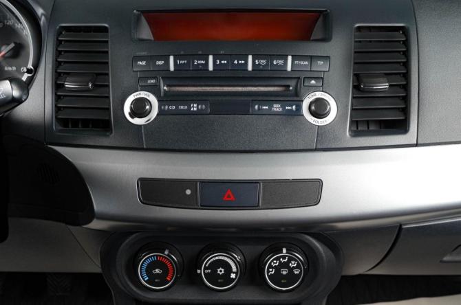 Mitsubishi Lancer X Рестайлинг с пробегом 2011 года, цена 1 049 000 рублей, 164000 км, седан, Автокод Объявления
