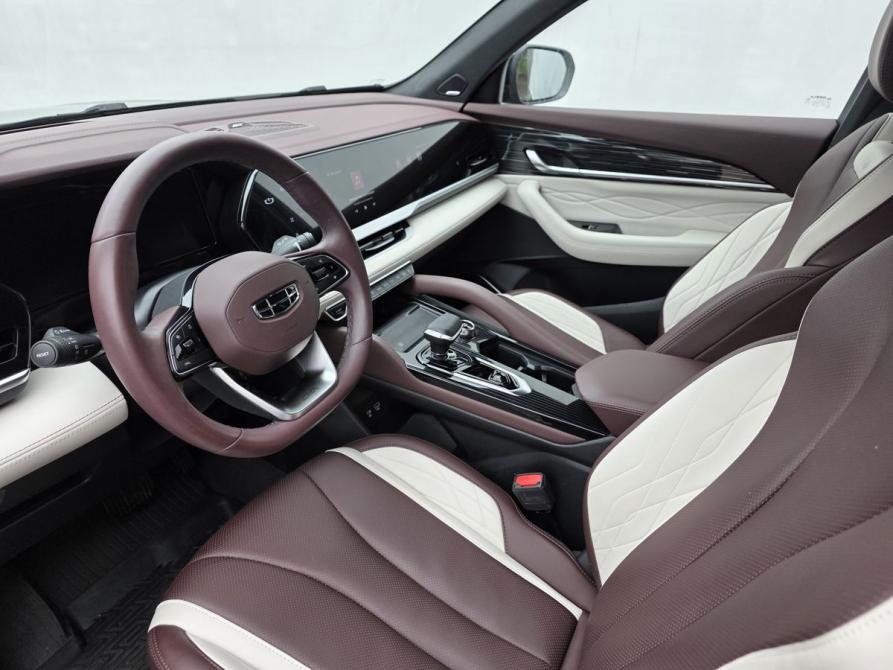 Geely Monjaro I Москва  - изображение 9